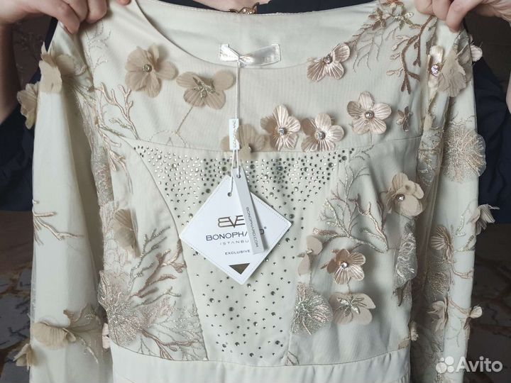 Платье вечернее