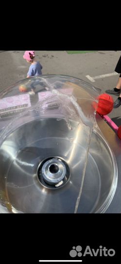 Аппарат сладкой ваты вместе с тележкой