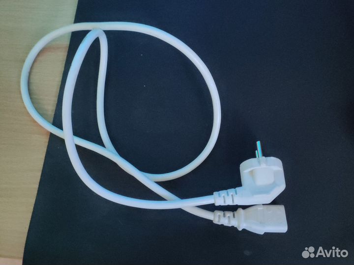 Кабель питания белый