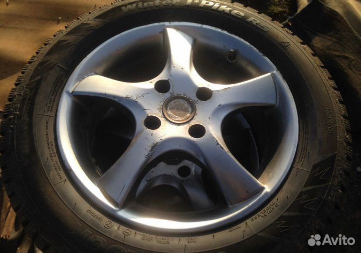 Колеса зимние на дисках r16 4/114.3 в сборе