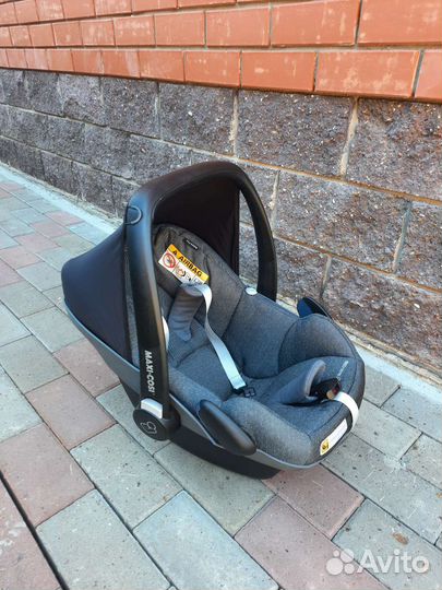Автолюлька maxi cosi pebble plus с адаптерами
