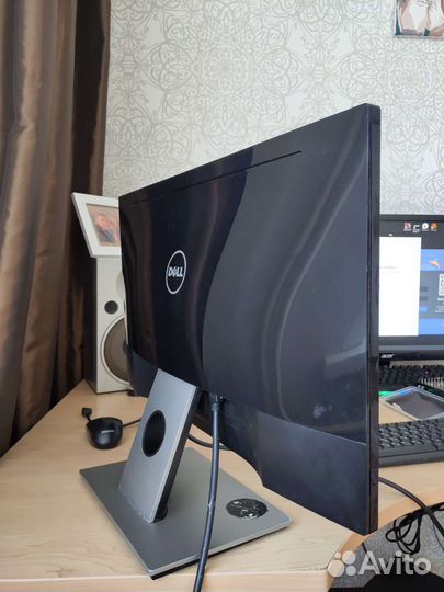 Монитор Dell 24 ips