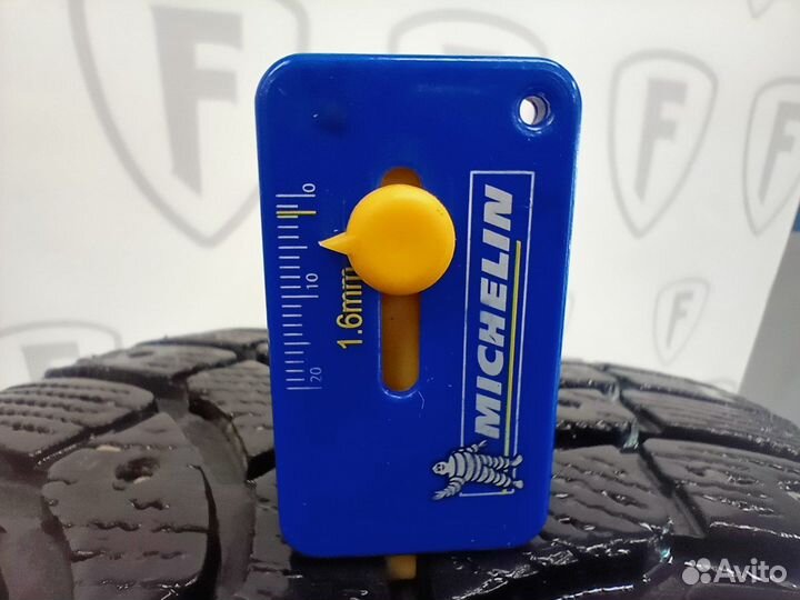 Bridgestone Blizzak Spike-01 205/65 R15 94T