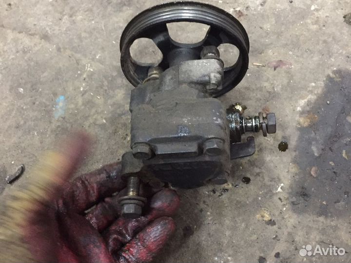 Насос гур mitsubishi space wagon 4G63 2.0