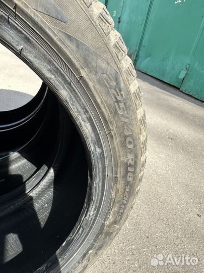 Pirelli Ice Zero 2 225/40 R18 92H
