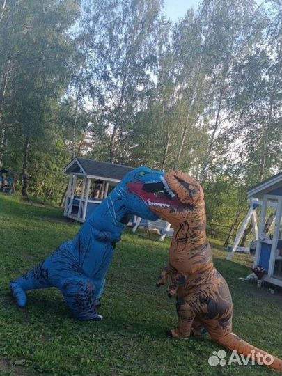 Поздравление от динозавров