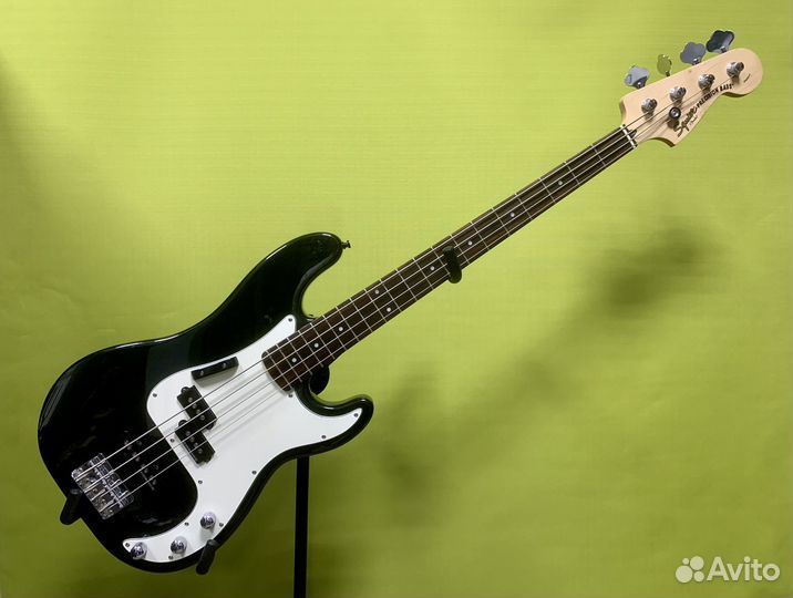 Бас-гитара Fender Squier Standard Precision Bass