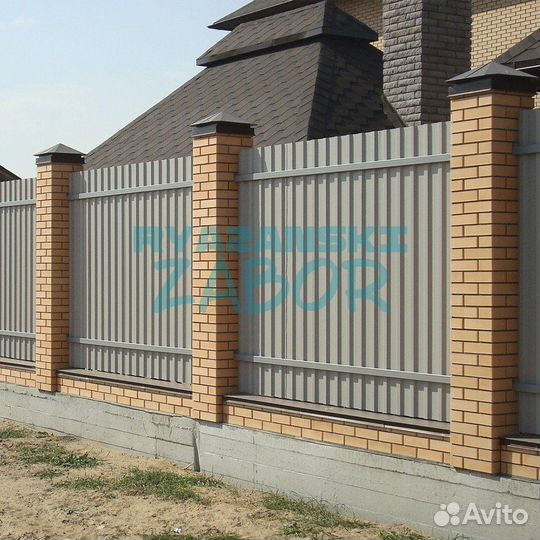 Заборы на ленточном фундаменте в Кадоме