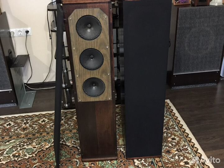 Напольная акустика