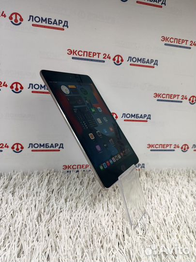 Планшет Apple iPad mini 4 WiFi + Cellular 16 GB(р)