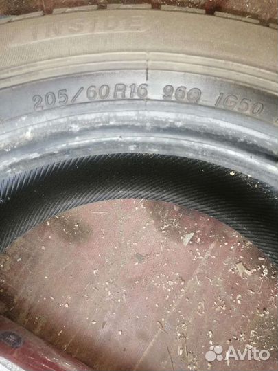 Yokohama Ice Guard IG50 205 R16