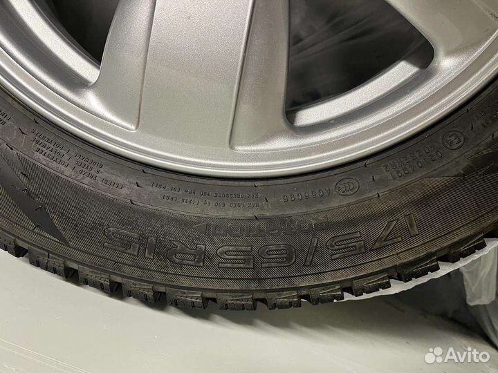 Nokian Tyres Hakkapeliitta R3 175/65 R15