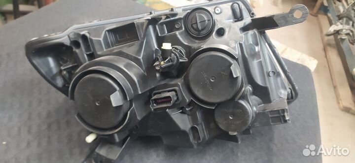 Фара левая Ниссан terrano D10