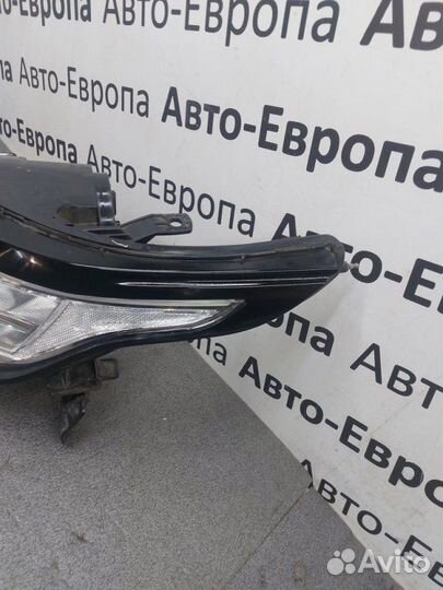 Фара передняя левая Land Rover Range Rover Sport 2