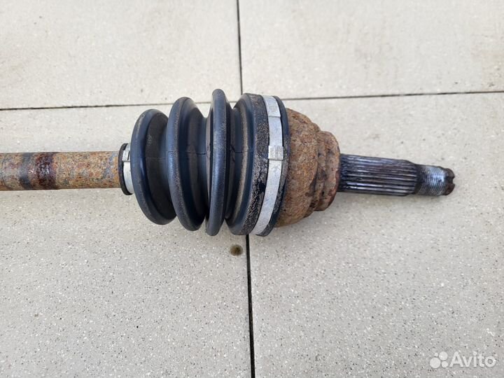 Привод передний правый Hyundai Accent