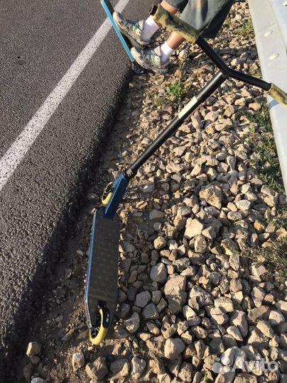 Самокат трюковой