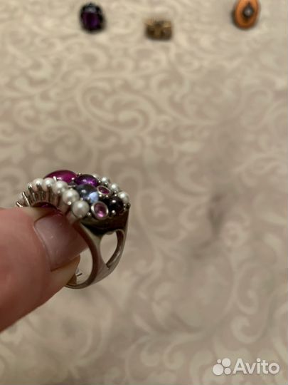 Серебряное кольцо женское с камнем
