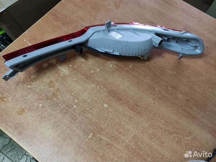 Фонарь заднего бампера kia Sportage R