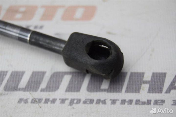 Амортизатор крышки багажника Hyundai Getz купе 1.4