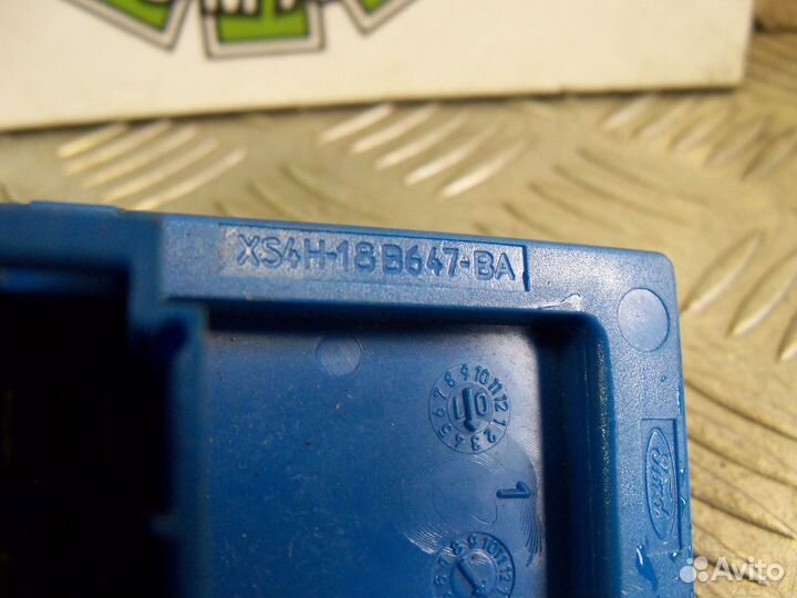 Резистор печки Ford Focus 1 2001г USA