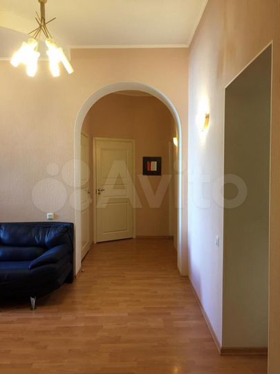 4-к. квартира, 139,5 м², 2/6 эт.