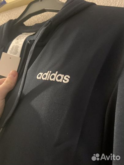 Спортивный костюм adidas