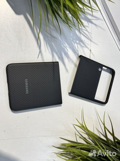 Чехол оригинал Samsung Z Flip 3 карбоновый