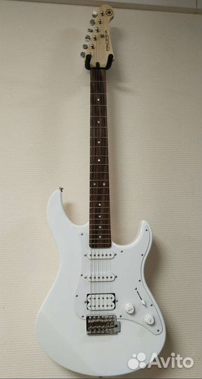 Электро гитара yamaha