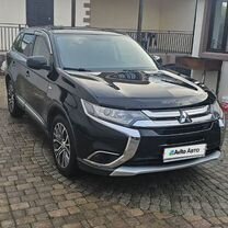 Mitsubishi Outlander 2.0 CVT, 2018, 165 000 км, с пробегом, цена 2 050 000 руб.