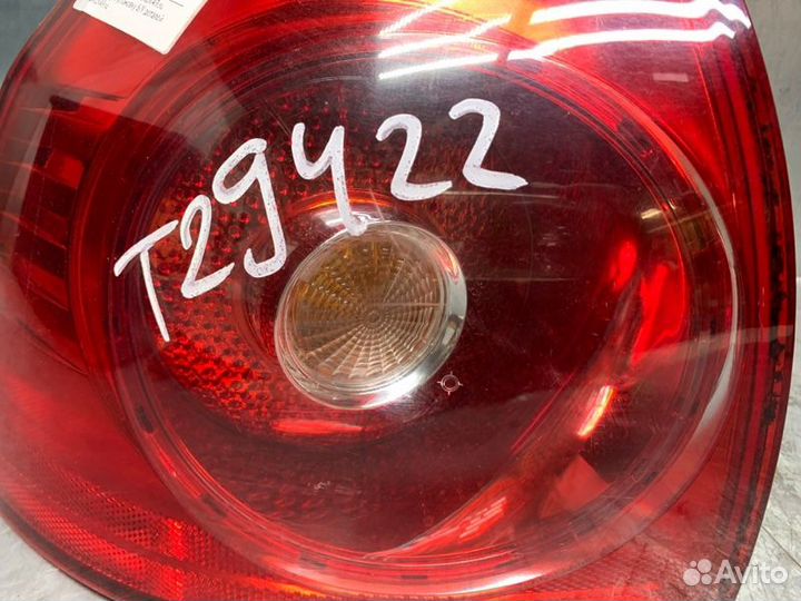 Фонарь задний наружный левый Volkswagen Golf V