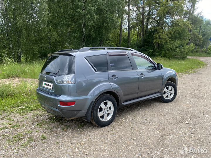 Mitsubishi Outlander 2.0 CVT, 2011, 135 000 км