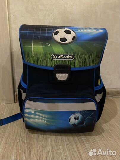 Школьный рюкзак