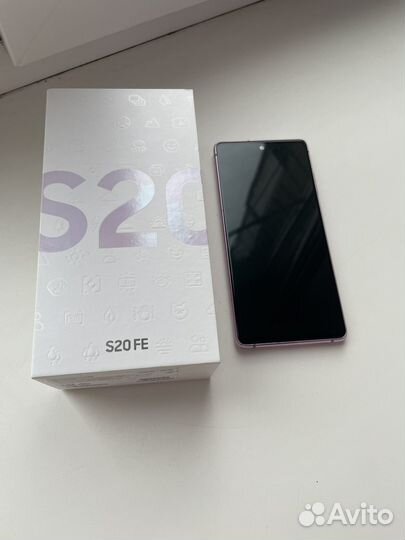 Телефон Samsung s20fe