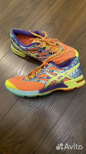 Кроссовки женские asics gel noosa tri 13