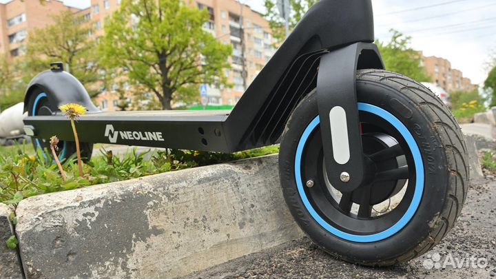 Электросамокат Neoline T28