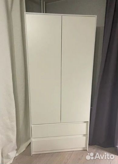 Распашной шкаф для подростка Белый