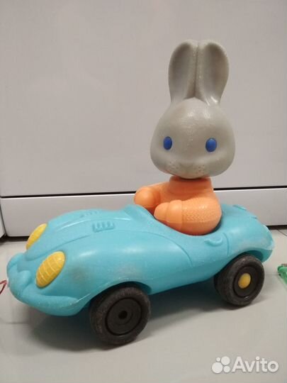Заяц в автомобиле кукла игрушка СССР каталка 80год