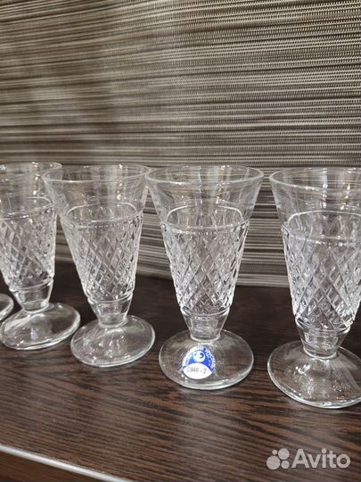 Хрустальные рюмки