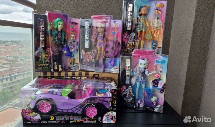 Monster High, Gorgon и машина