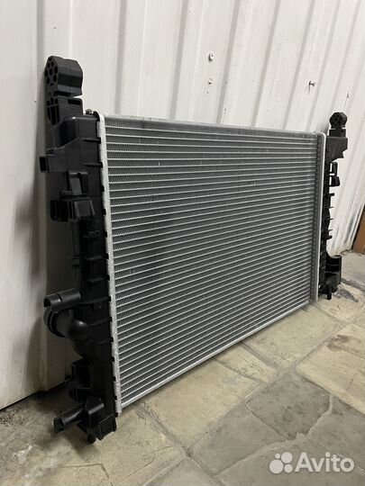 Радиатор охлаждения двигателя Astra J Cruze