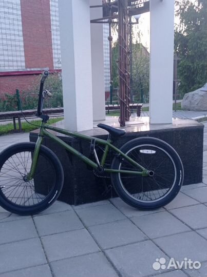 Трюковой велосипед BMX