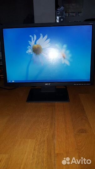 Мониторы ЖК разные