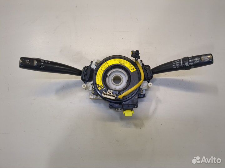 Переключатель поворотов и дворников Toyota Corolla