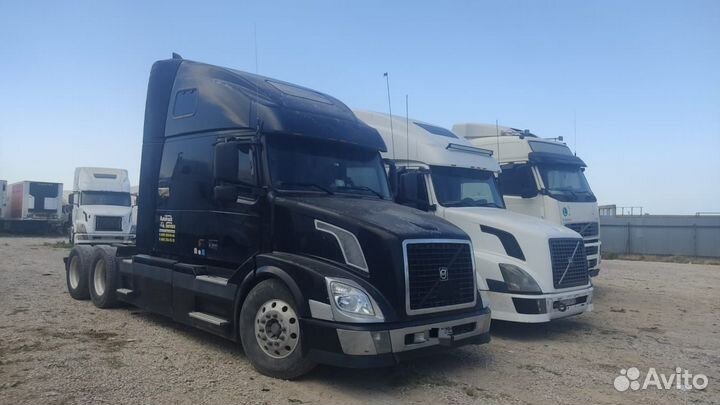 Volvo VNL 670 с полуприцепом, 2003