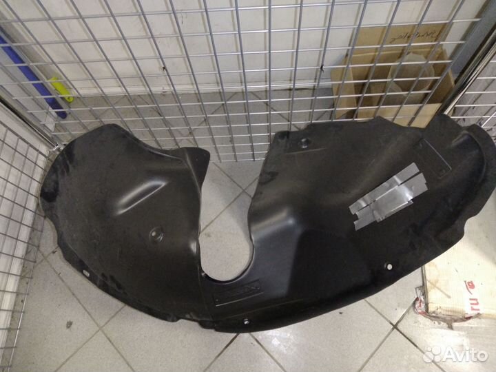 Продам подкрылок renault duster 4X4, 05/2015- (зад