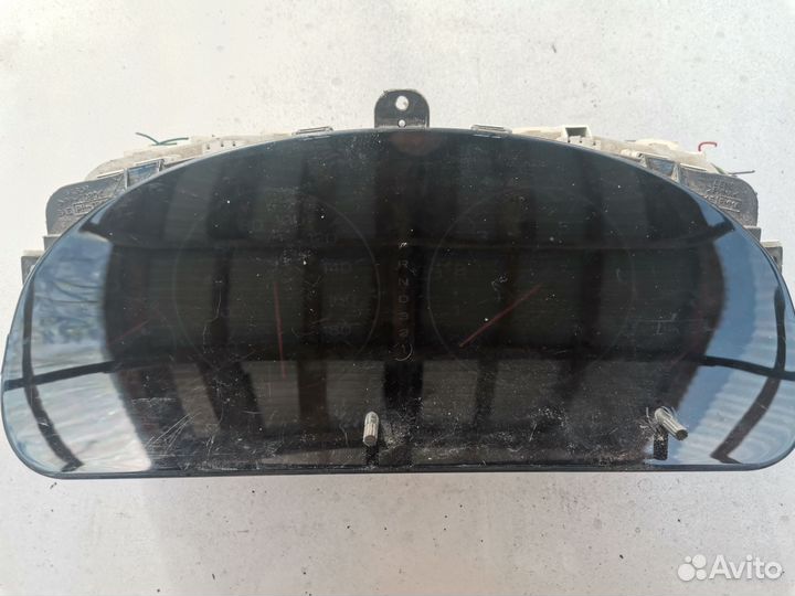 Оптитронный щиток (панель) приборов Legacy 2000г