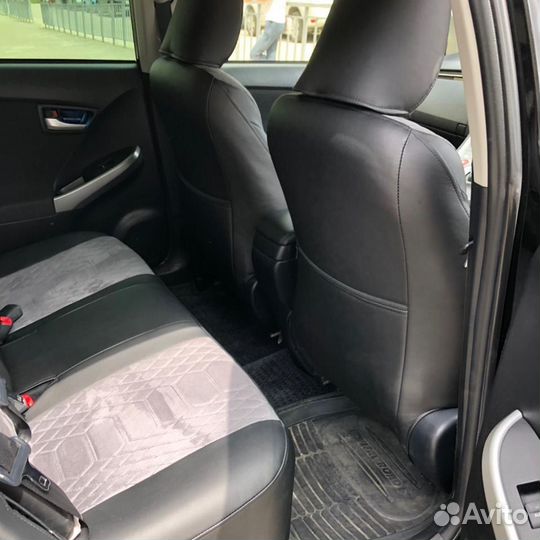 Авточехлы из экокожи toyota prius 30