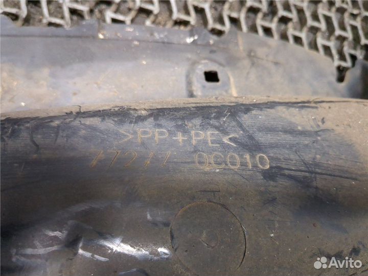 Защита моторного отсека Toyota Sequoia, 2002