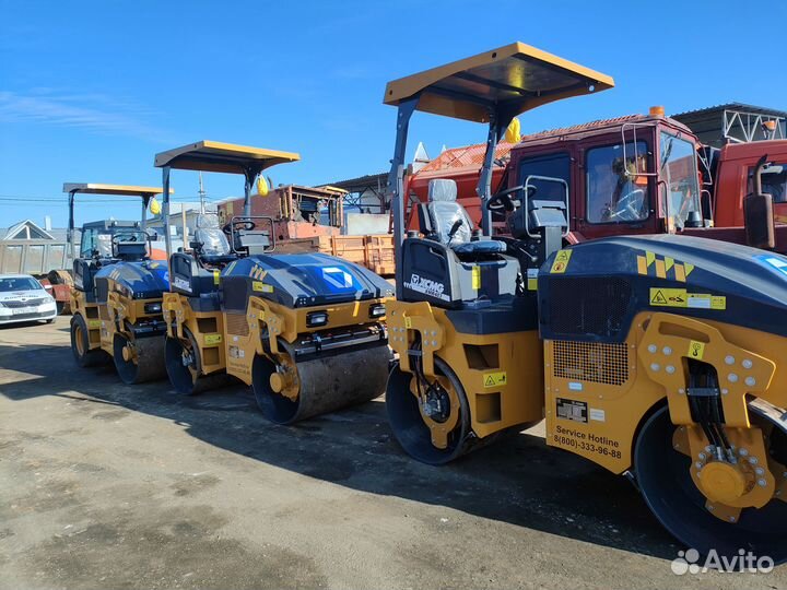 Машинист асфальтного катка