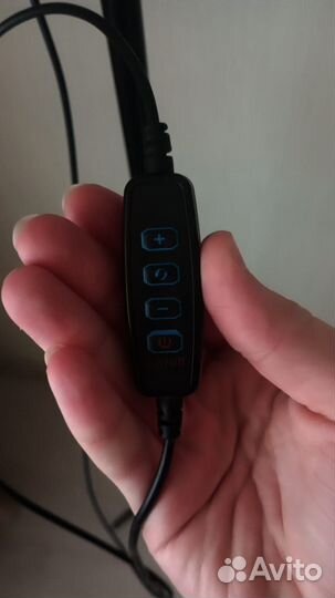 Кольцевая лампа, со стойкой